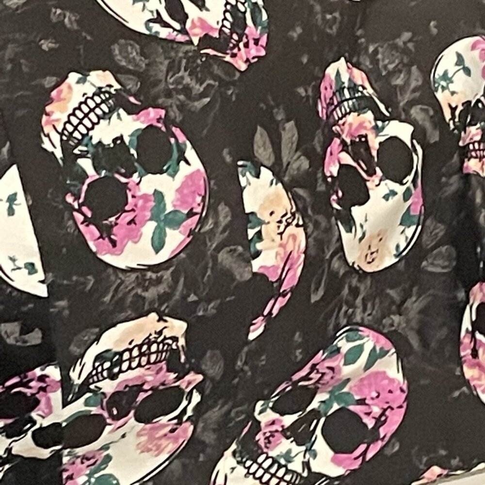 Torrid Curve Womens Wireless Bra Black Floral Skull Print Sz 46C - Picture 4 of 7